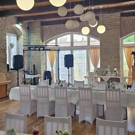 Capkuv Statek Gasthof Hořičky